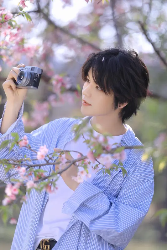 [艺图语] 2022.05.29 樱花少年 李宇轩Yashon - 艺图语